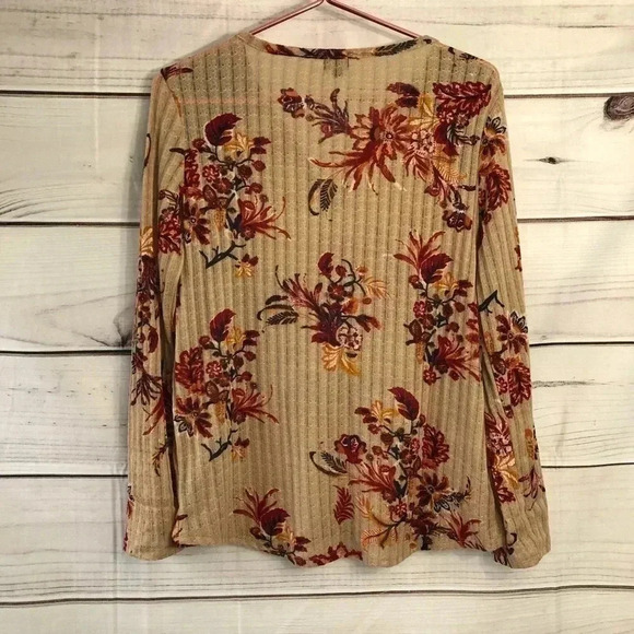 Lee Tan Flowered Long Sleeved V Neck Top M - Picture 4 of 8